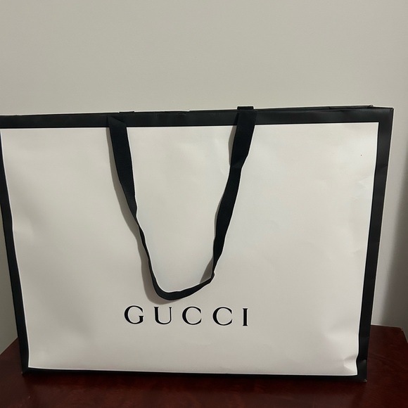 Gucci Monogram Medium Sukey - Picture 5 of 16